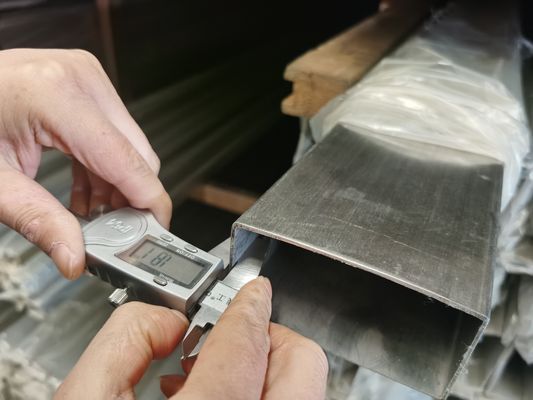 ASTM A479 ha spazzolato la metropolitana quadrata di acciaio inossidabile ha lucidato 0.6mm luminosi
