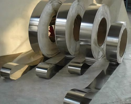 Metallo decorativo 50.0mm del rotolo di nastro inossidabile di superficie luminoso di SUS302 8K per l'elevatore